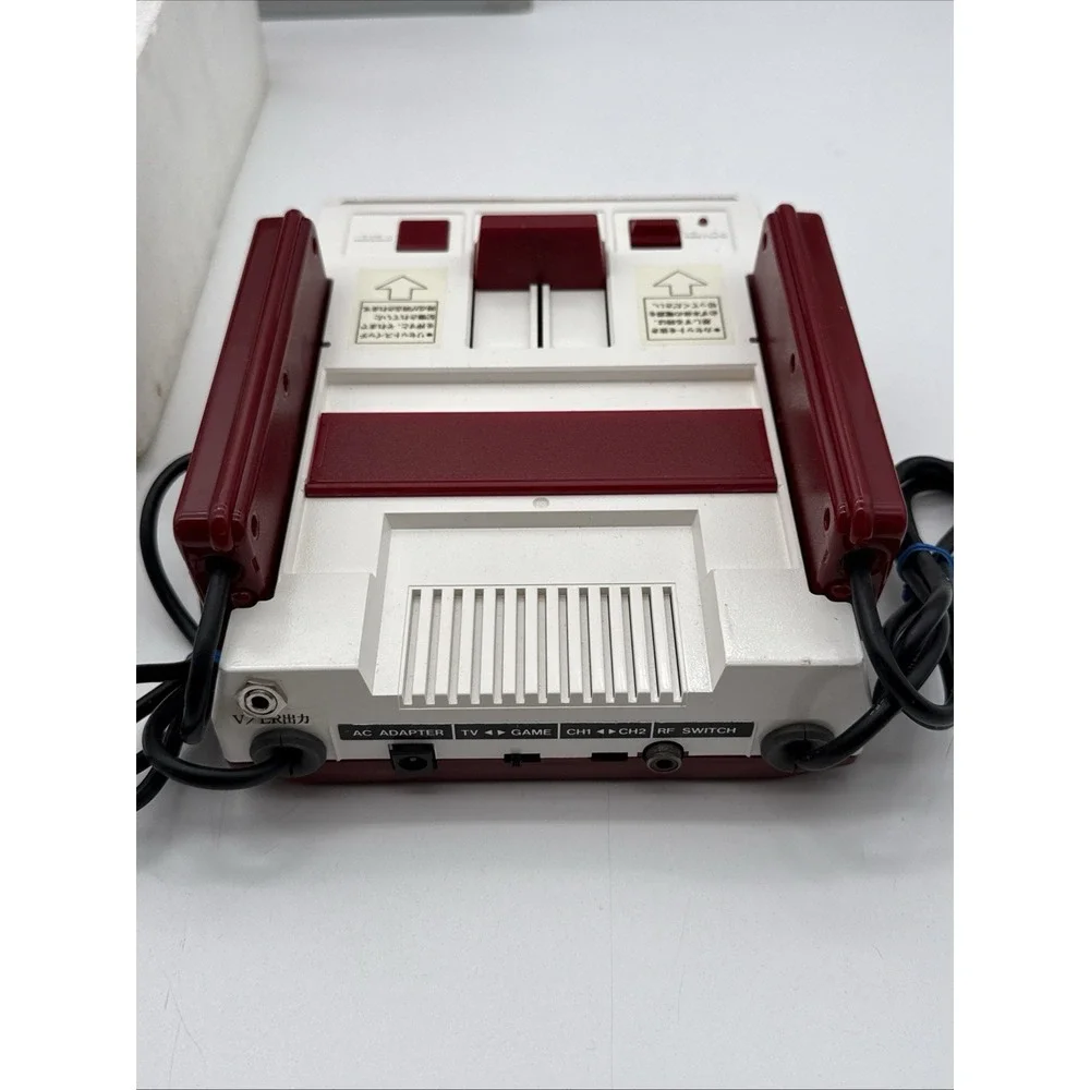 Nintendo Japanese Famicom NES Console in Box CIB Cords Manuals HCV-001 US Seller